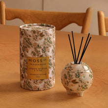 Load image into Gallery viewer, Moss St - Lemon Myrtle &amp; Pine Ceramic Mini Diffuser 100ml
