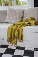 Load image into Gallery viewer, Oatmeal Roma Throw Key Lime
