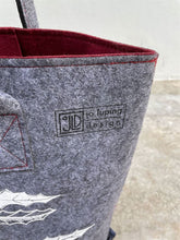 Load image into Gallery viewer, Rewarewa Grey &amp; Burgundy – Shoulder Tote Bag
