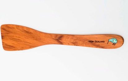 Rimu Wooden Spatula Long Handle - Kiwi Pāua