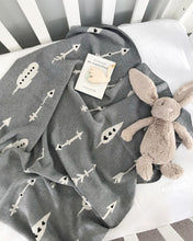 Load image into Gallery viewer, Arrow Baby Blanket
